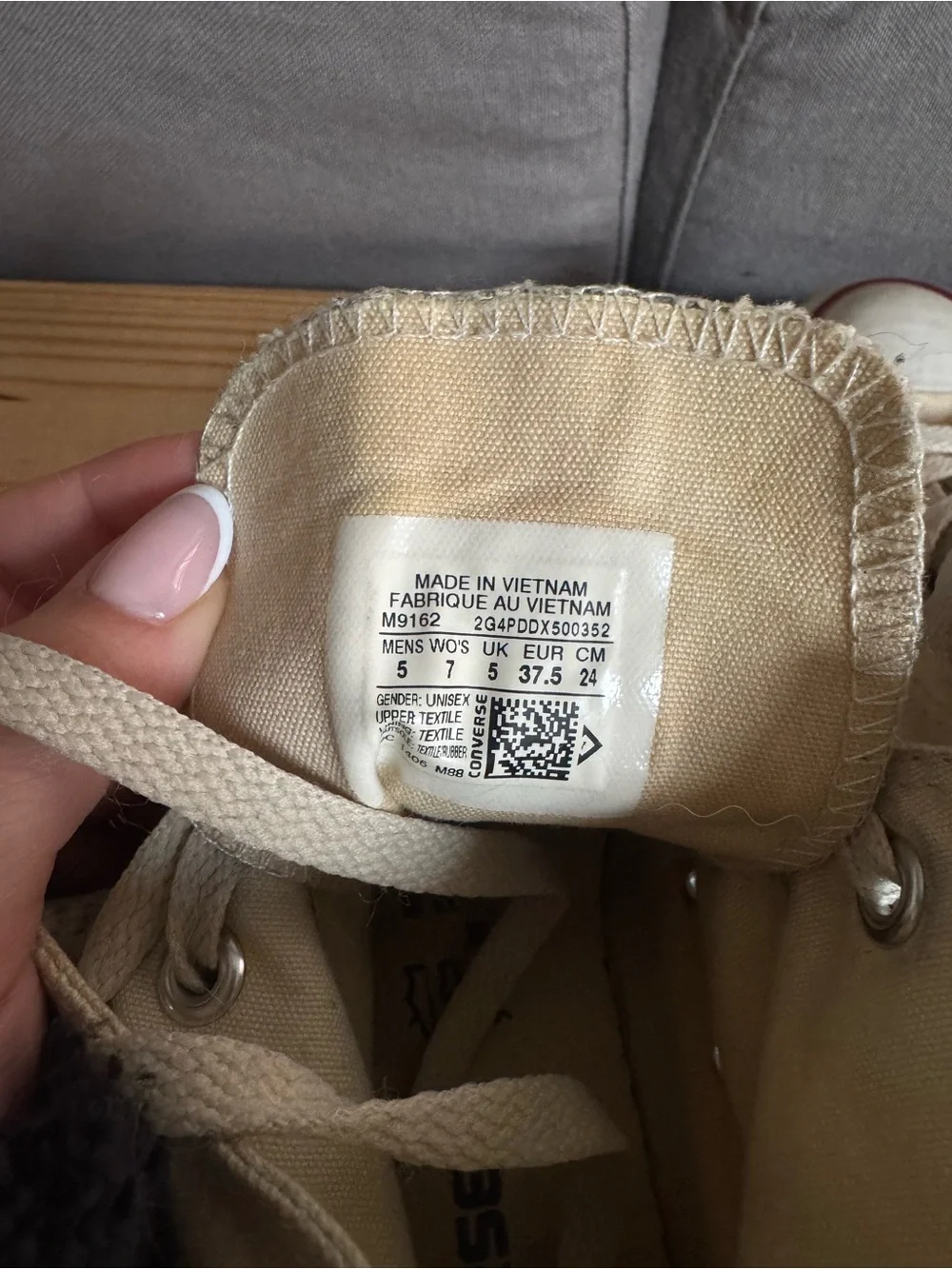 Converse Kids High-Top Sneakers in Beige with Red Trim